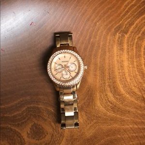 Rose gold glitz fossil watch